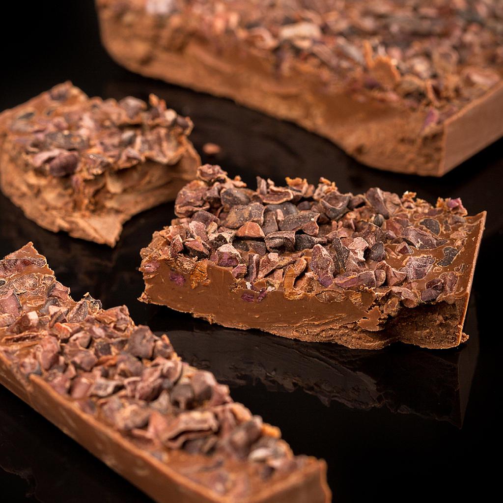 Torró de xocolata i trossets de cacau 225g, Gluki